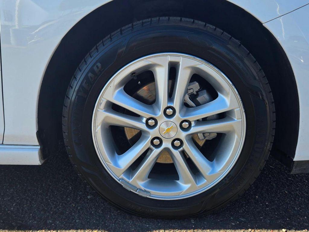 used 2018 Chevrolet Cruze car, priced at $10,300