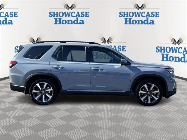 used 2023 Honda Pilot car, priced at $39,900