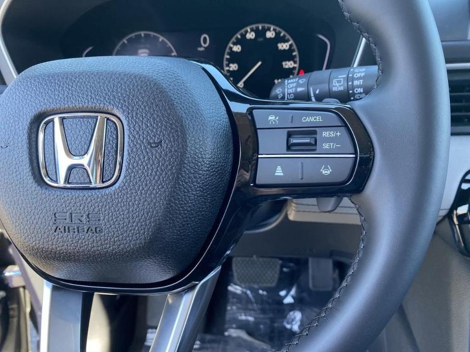 new 2025 Honda Pilot car, priced at $43,094