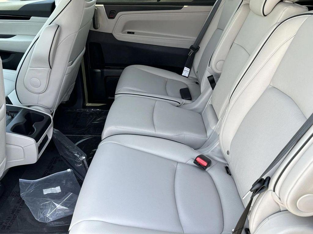 new 2026 Honda Odyssey car, priced at $48,990