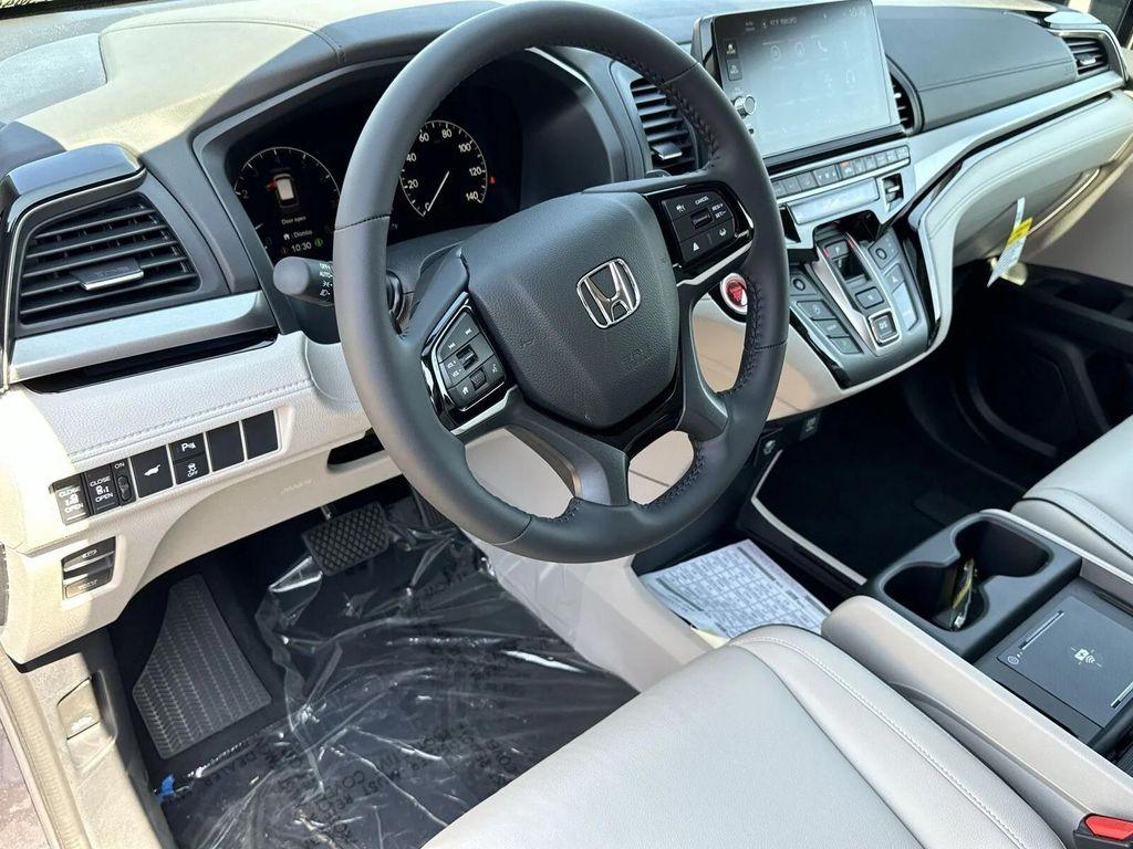 new 2026 Honda Odyssey car, priced at $48,990