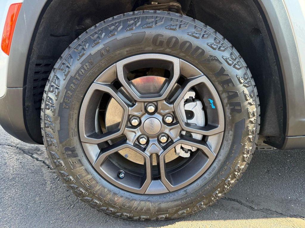 used 2024 Jeep Grand Cherokee 4xe car, priced at $34,300