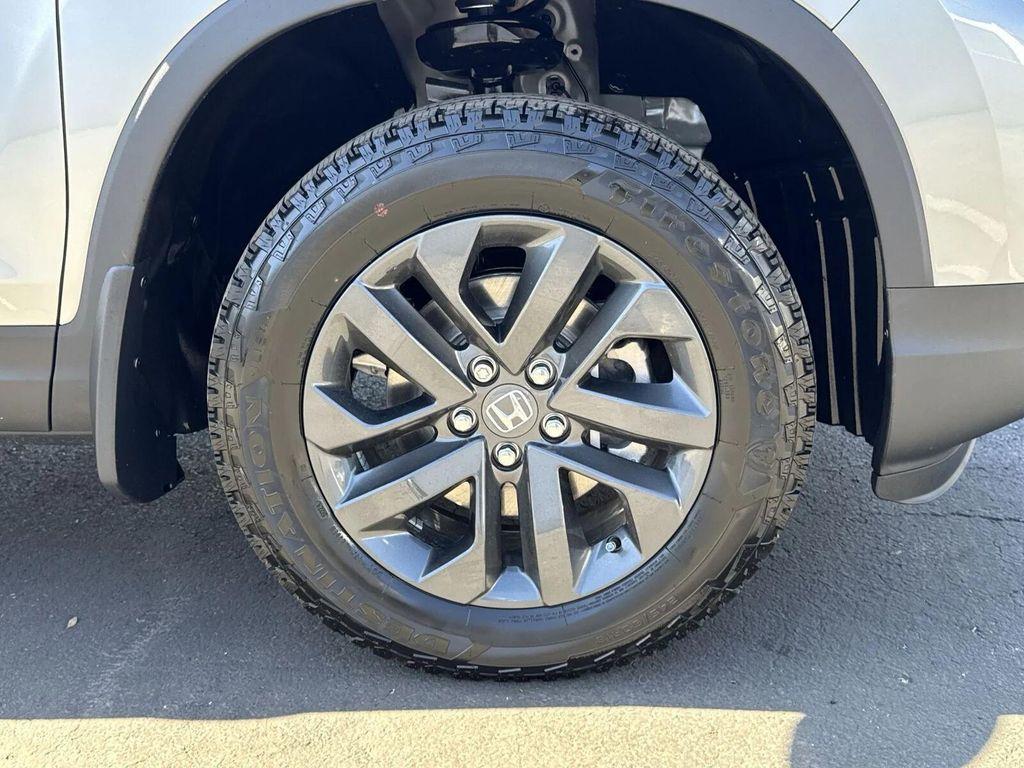 new 2025 Honda Ridgeline car, priced at $40,097