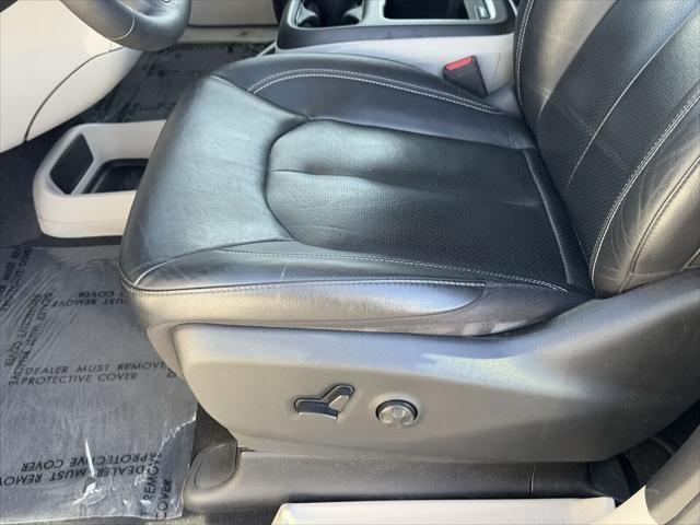 used 2022 Chrysler Pacifica car, priced at $18,500