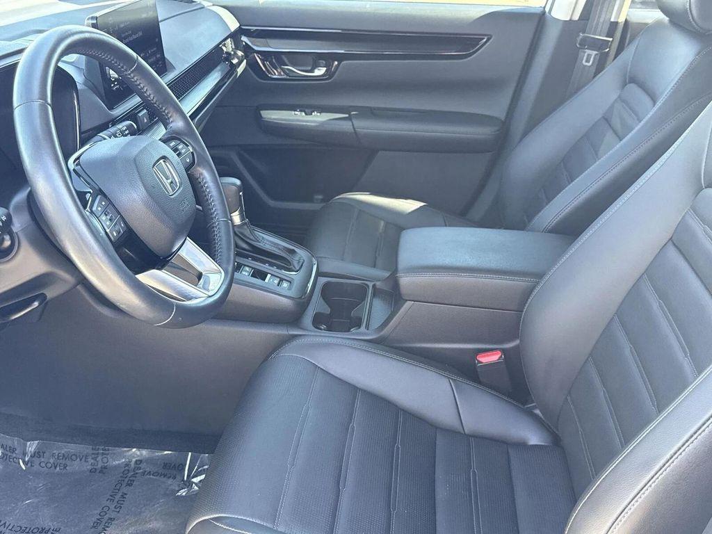used 2025 Honda CR-V car, priced at $32,500