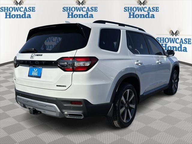 new 2025 Honda Pilot car, priced at $49,644