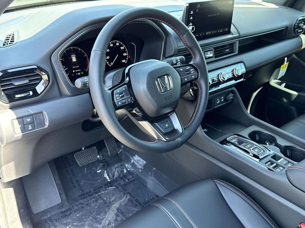 new 2025 Honda Pilot car, priced at $49,084
