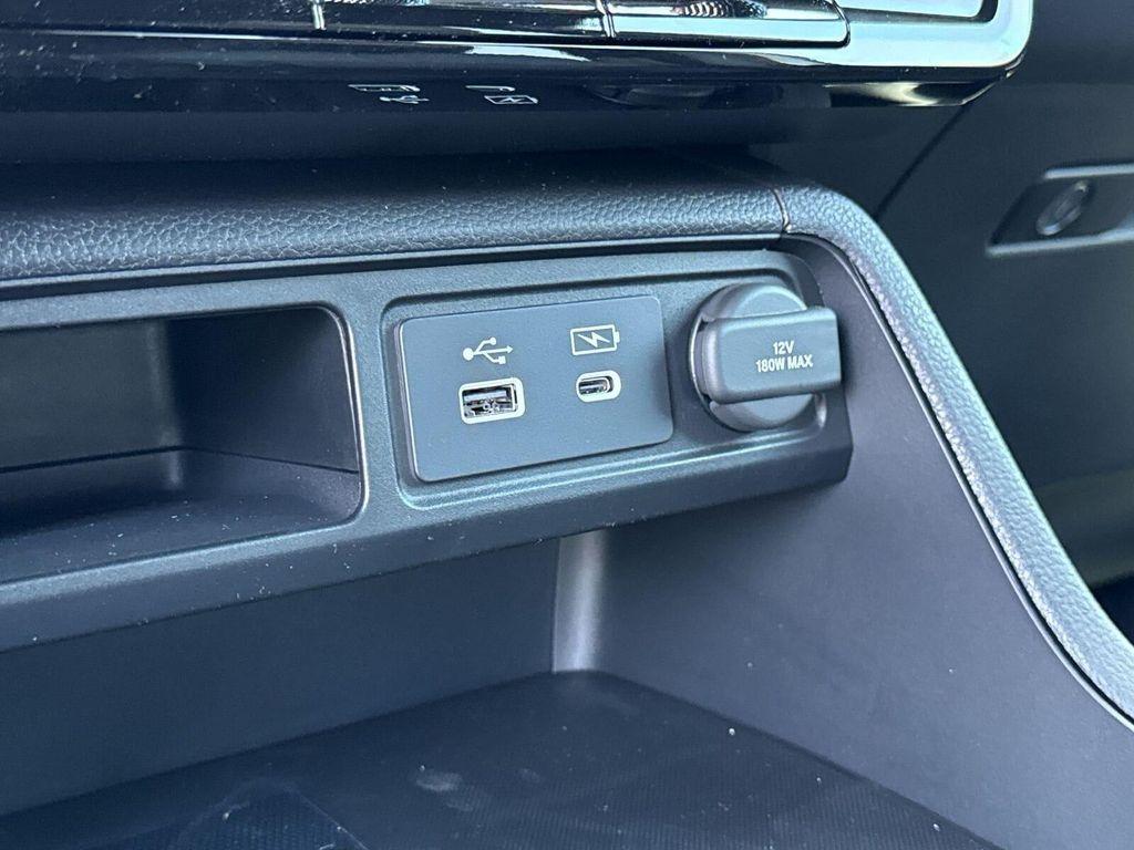 new 2025 Honda Pilot car, priced at $49,084