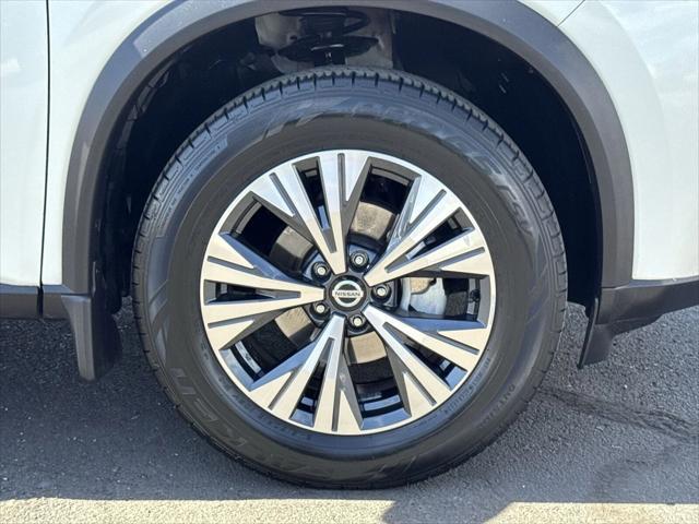 used 2021 Nissan Rogue car, priced at $19,200