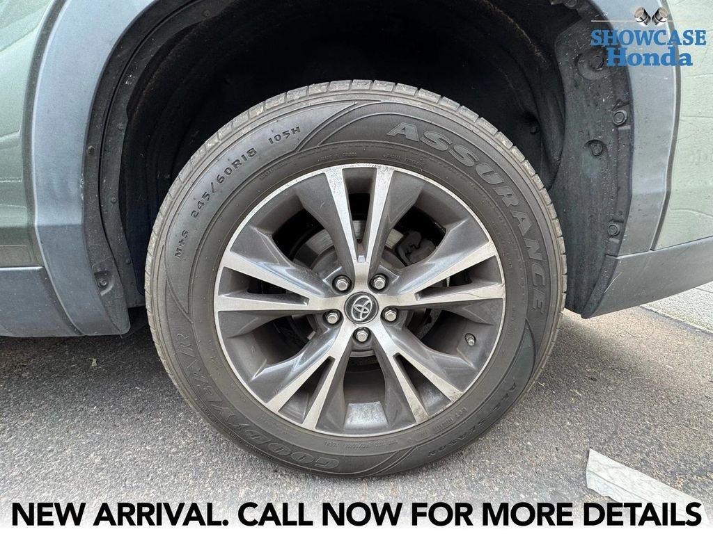 used 2019 Toyota Highlander car, priced at $26,998