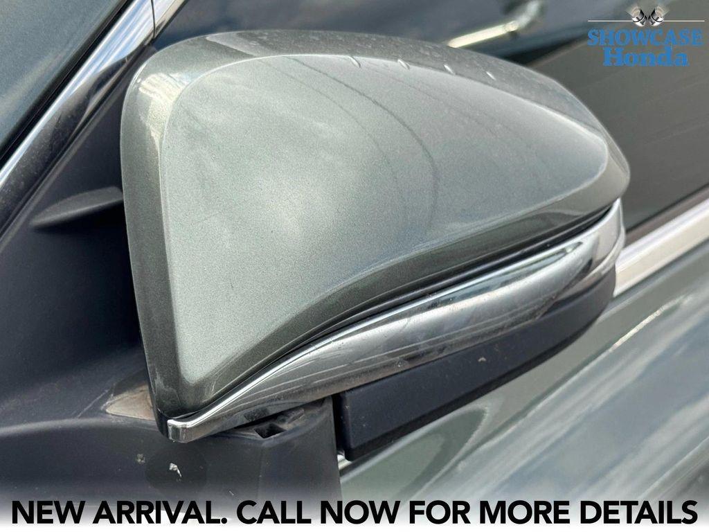 used 2019 Toyota Highlander car, priced at $26,998
