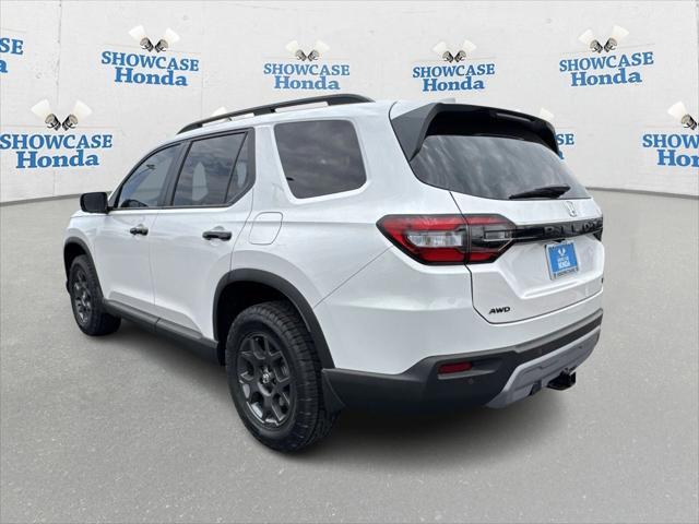 new 2025 Honda Pilot car, priced at $48,959