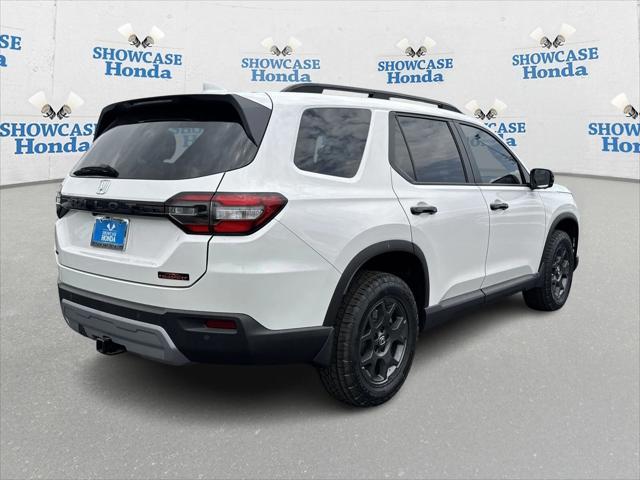 new 2025 Honda Pilot car, priced at $48,959