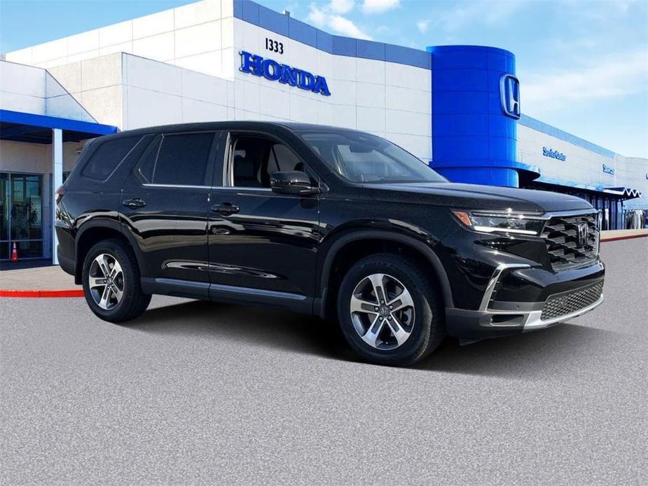 new 2025 Honda Pilot car, priced at $44,483