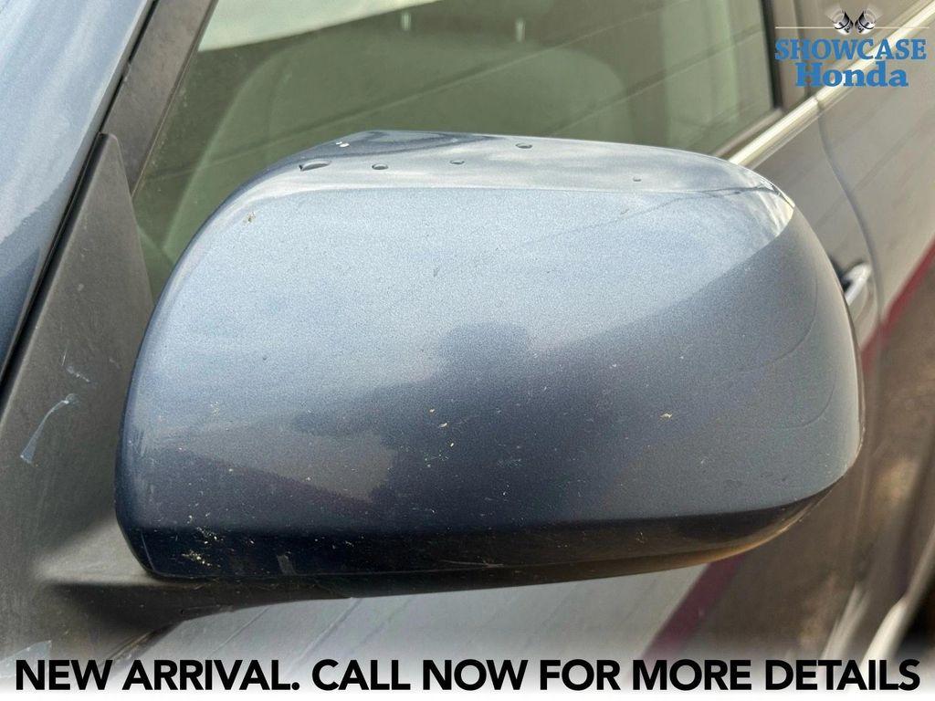 used 2013 Toyota Highlander car, priced at $11,800