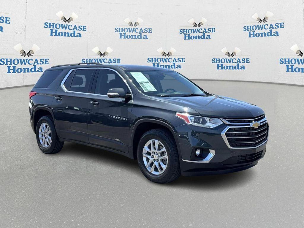 used 2020 Chevrolet Traverse car, priced at $19,300