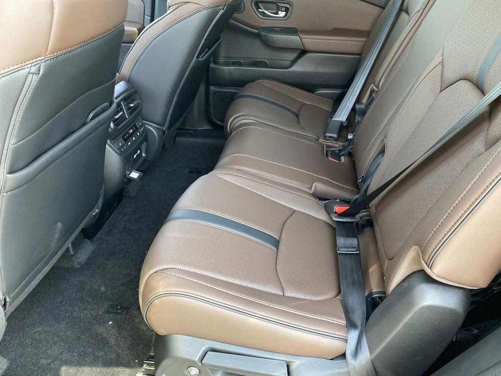 new 2025 Honda Pilot car, priced at $51,138