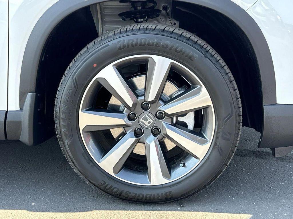 new 2025 Honda Pilot car, priced at $51,138