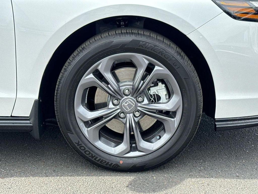 new 2025 Honda Accord Hybrid car, priced at $35,037