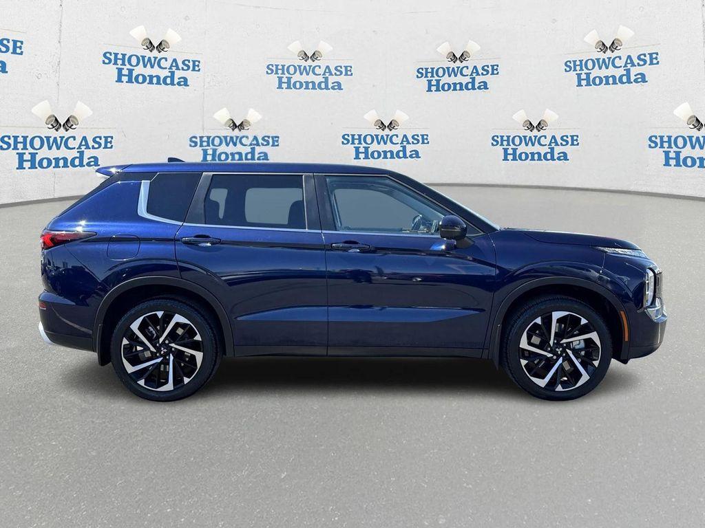 used 2024 Mitsubishi Outlander car, priced at $26,400