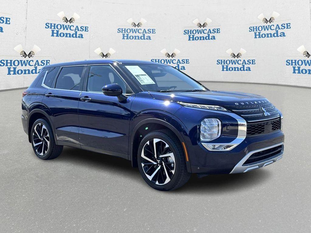 used 2024 Mitsubishi Outlander car, priced at $26,400