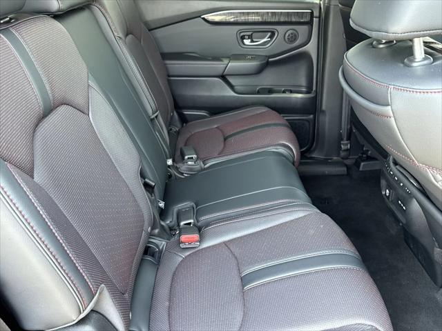 used 2025 Honda Pilot car, priced at $47,800