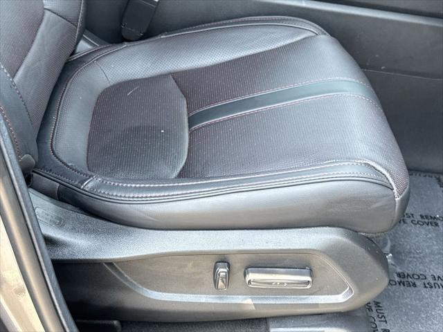 used 2025 Honda Pilot car, priced at $47,800