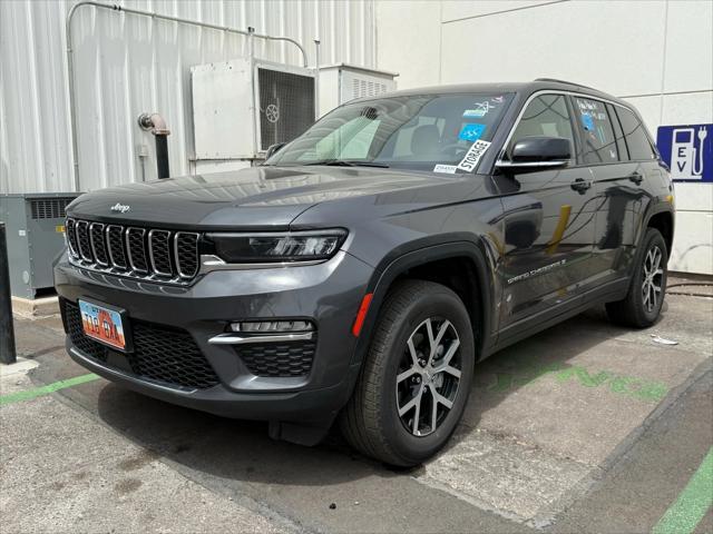used 2024 Jeep Grand Cherokee car, priced at $37,900
