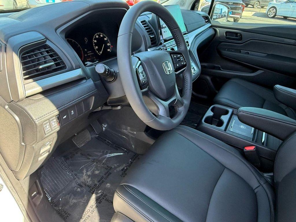used 2025 Honda Odyssey car, priced at $39,700
