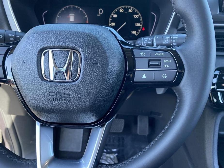 new 2025 Honda Pilot car, priced at $44,596