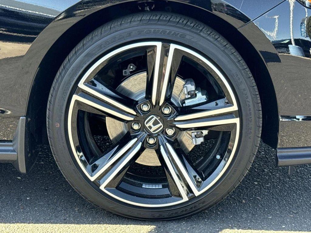 new 2025 Honda Accord Hybrid car, priced at $33,590