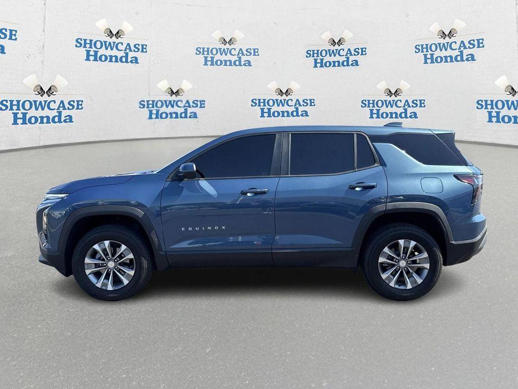 used 2025 Chevrolet Equinox car, priced at $25,400