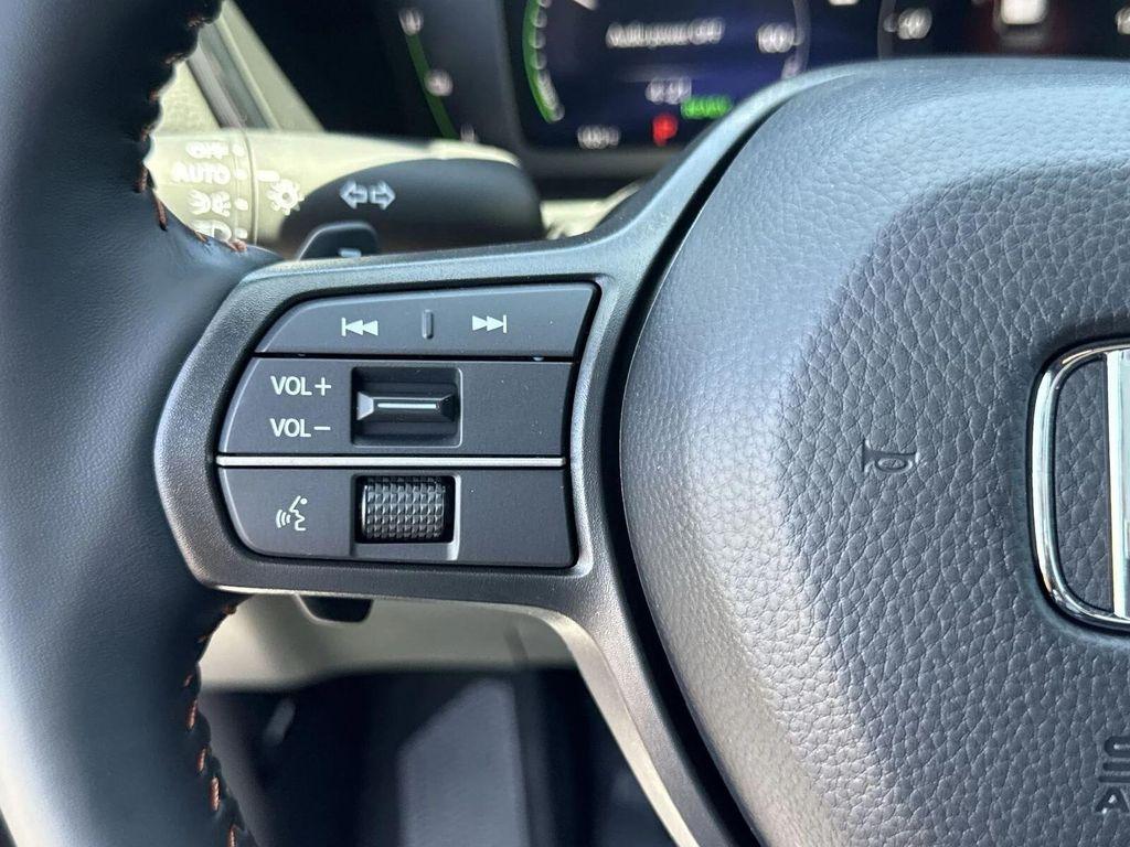 new 2026 Honda CR-V Hybrid car, priced at $39,260