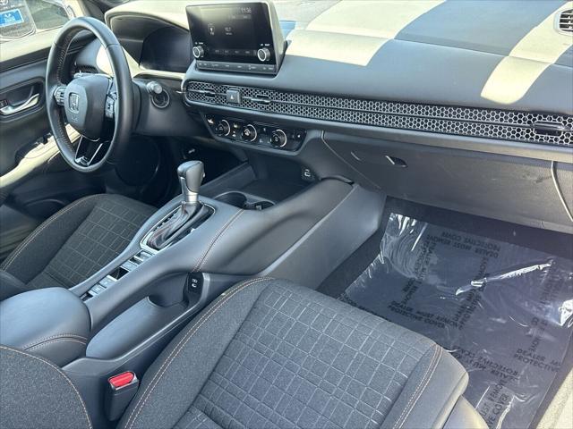 used 2025 Honda HR-V car, priced at $27,900