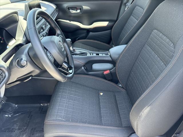 used 2025 Honda HR-V car, priced at $27,900