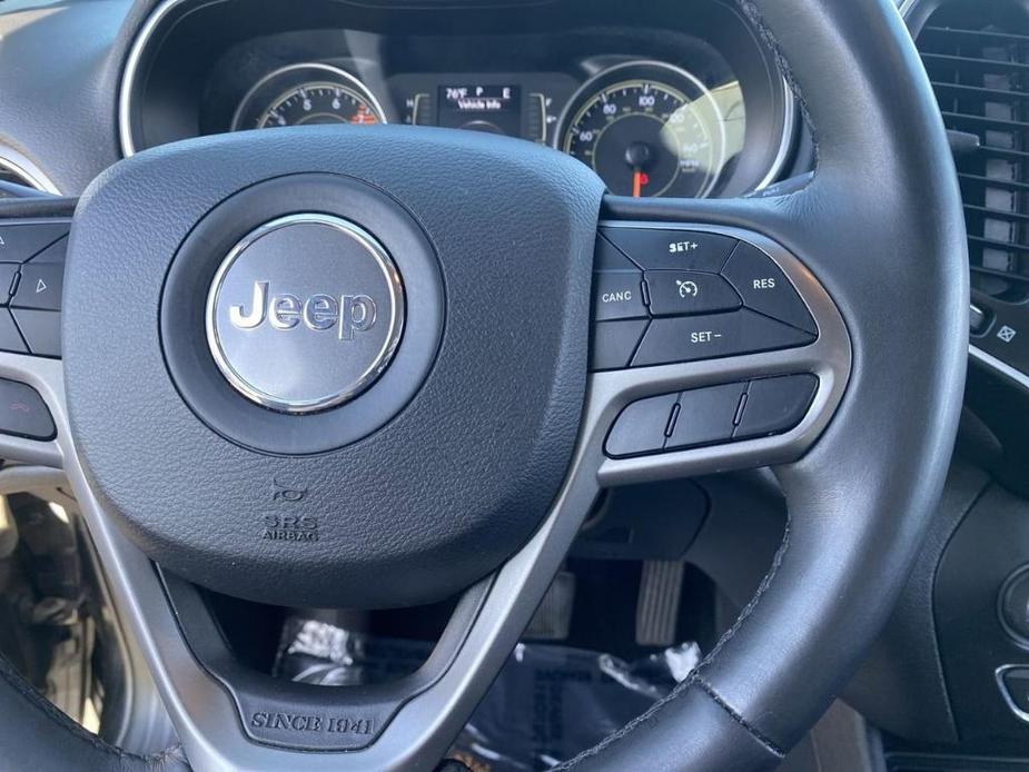 used 2019 Jeep Cherokee car, priced at $17,100