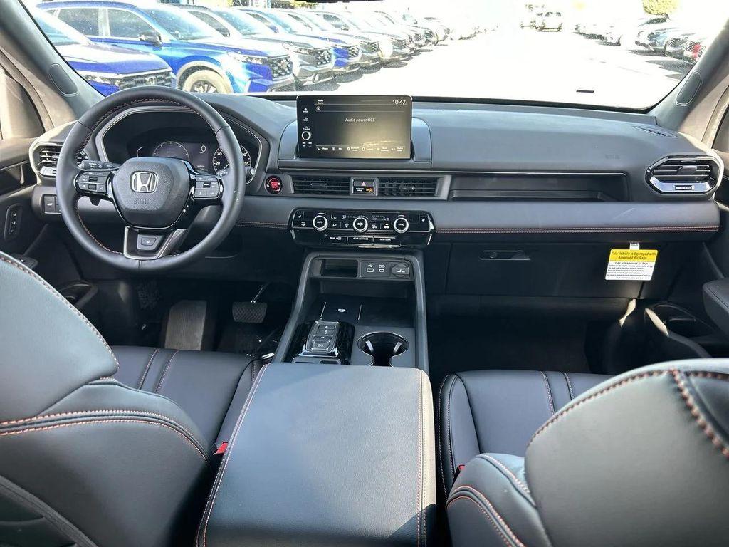 new 2025 Honda Pilot car, priced at $48,974