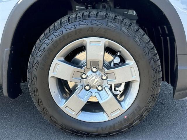 new 2025 Honda Ridgeline car, priced at $44,870