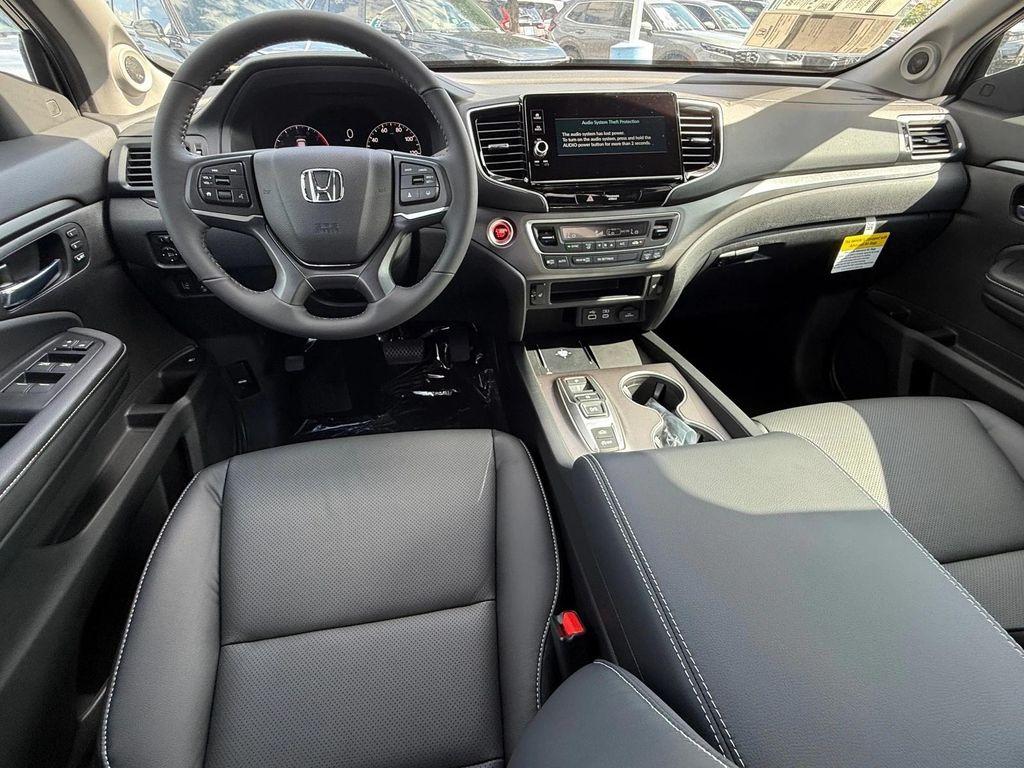 new 2025 Honda Ridgeline car, priced at $42,357