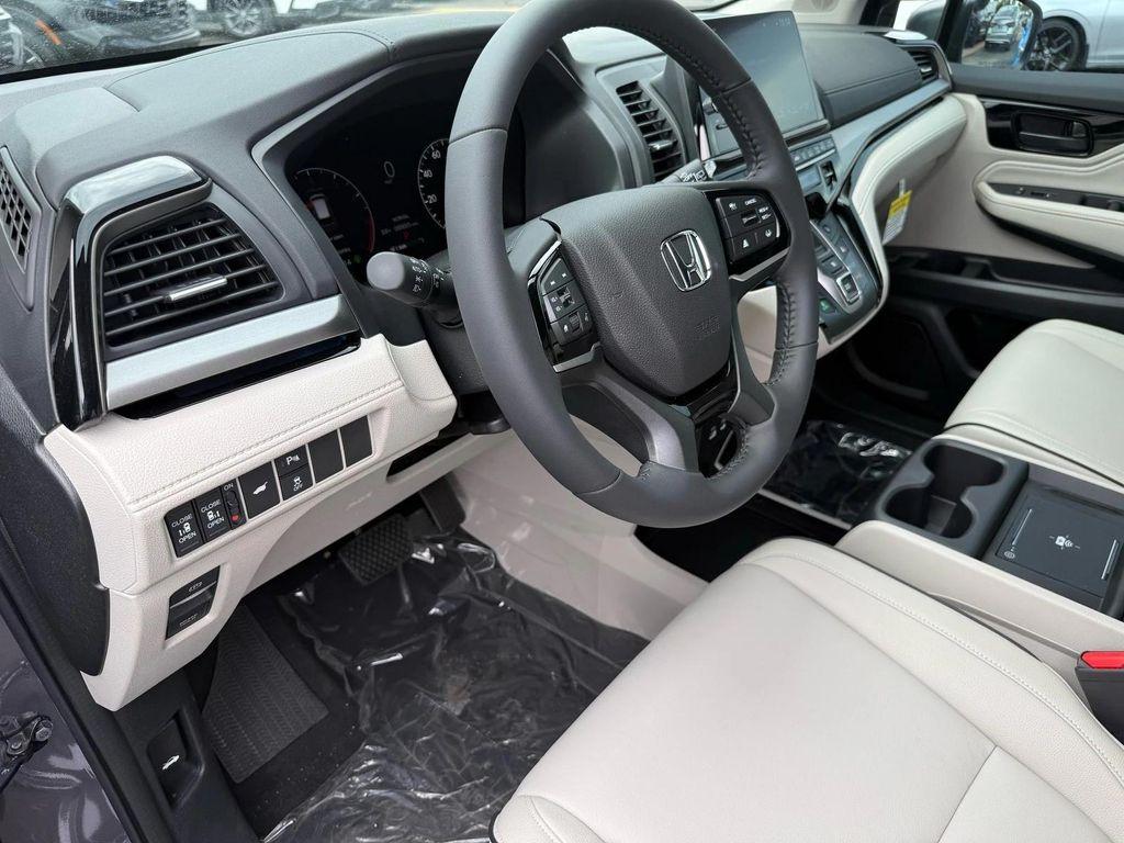 new 2026 Honda Odyssey car, priced at $50,020