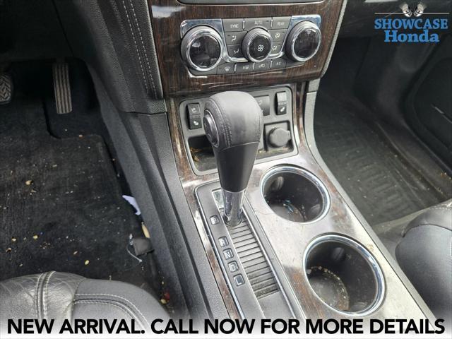 used 2015 Chevrolet Traverse car, priced at $12,998