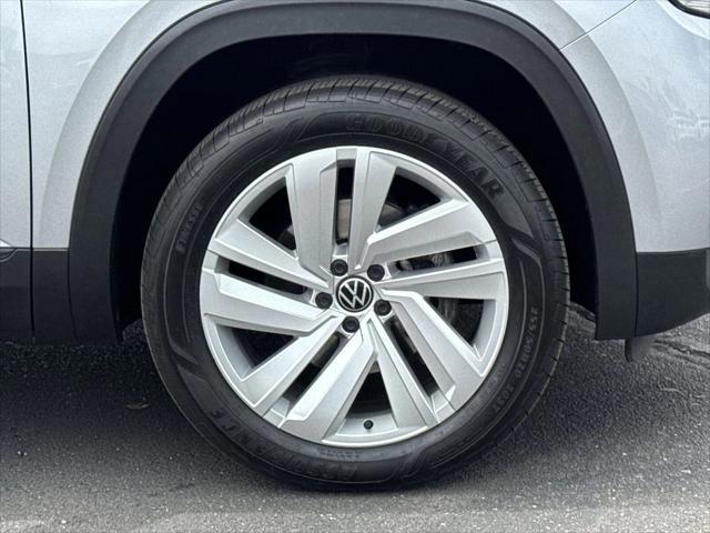 used 2020 Volkswagen Atlas Cross Sport car, priced at $19,900