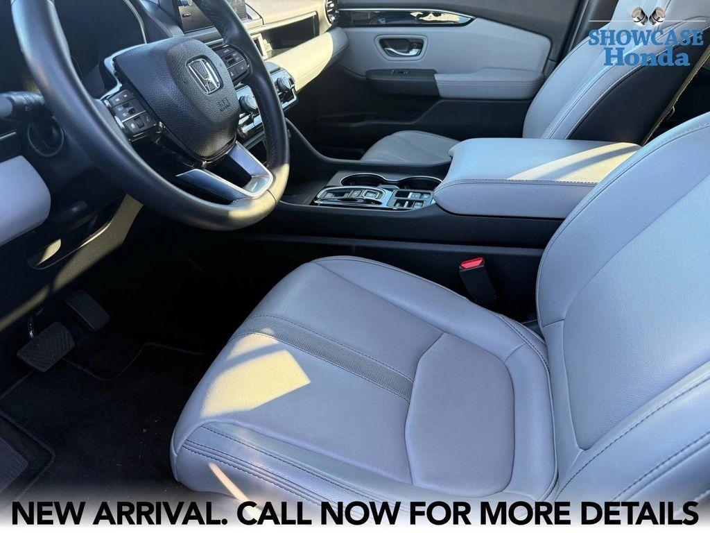 used 2025 Honda Pilot car, priced at $37,900