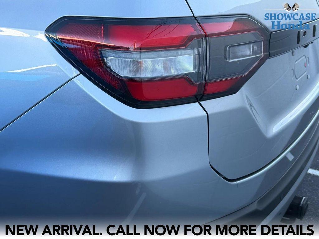 used 2025 Honda Pilot car, priced at $37,900