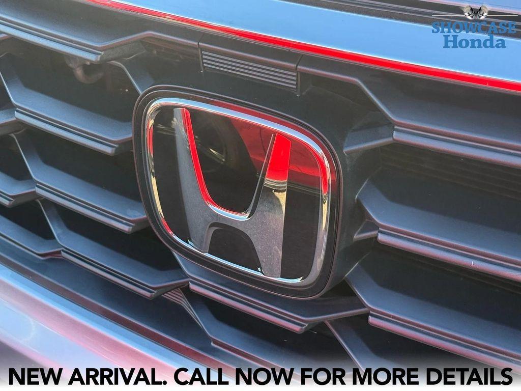 used 2025 Honda Pilot car, priced at $37,900