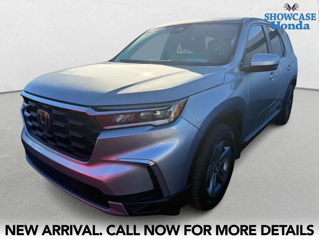 used 2025 Honda Pilot car, priced at $37,900