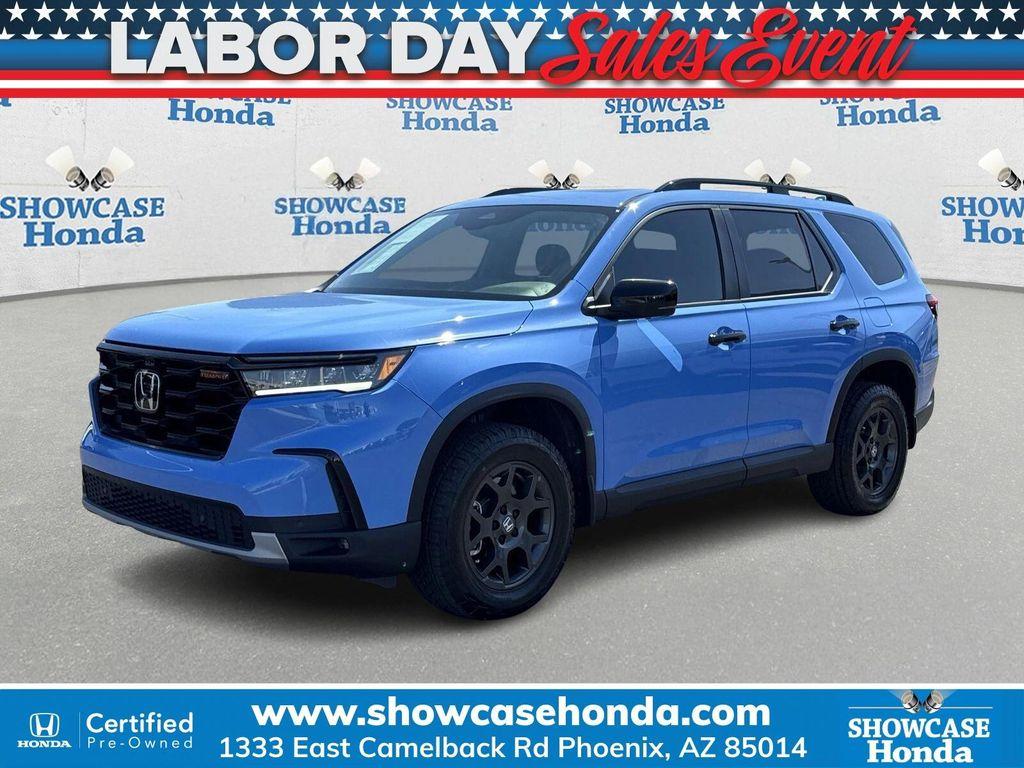 used 2025 Honda Pilot car, priced at $44,998