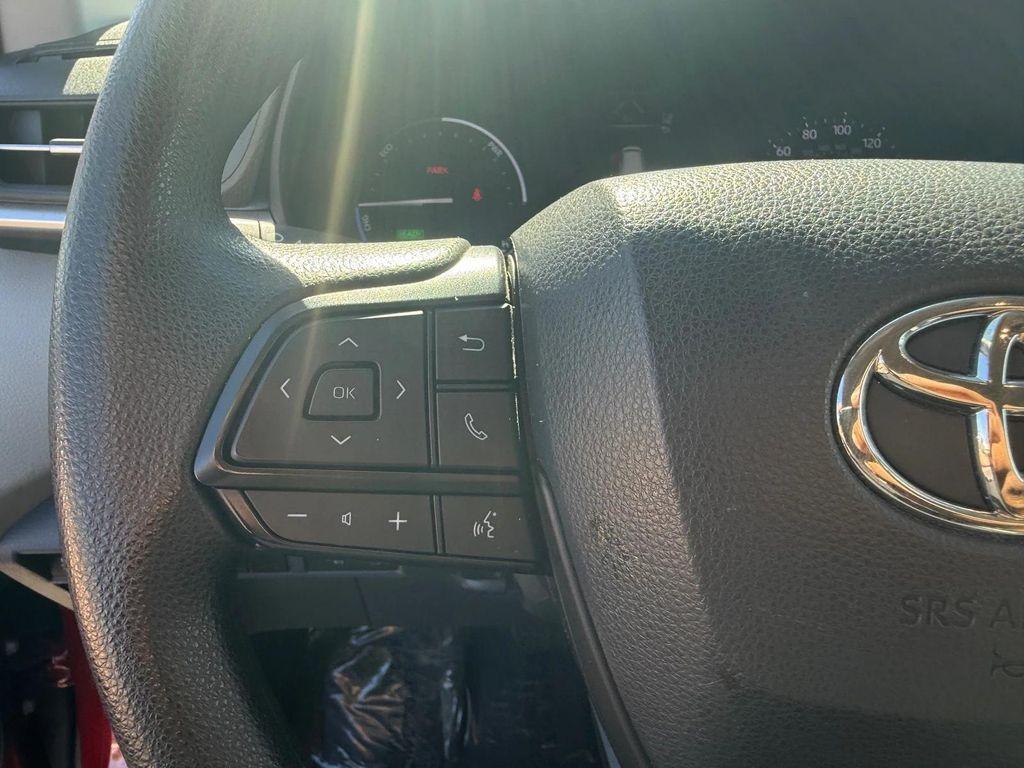 used 2024 Toyota Sienna car, priced at $38,400