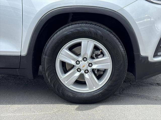 used 2020 Chevrolet Trax car, priced at $13,998