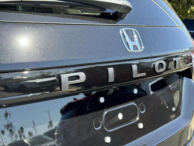 new 2025 Honda Pilot car, priced at $43,279